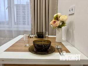 1-к квартира, посуточно, 35м2, 18/25 этаж