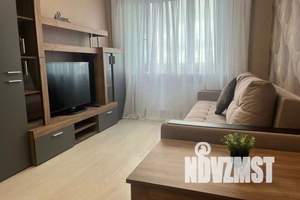 1-к квартира, посуточно, 38м2, 8/20 этаж