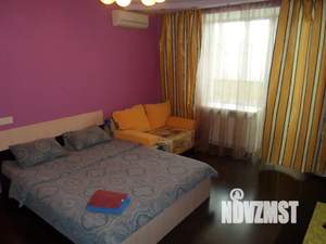 1-к квартира, посуточно, 50м2, 6/10 этаж