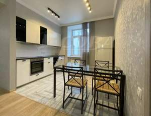 3-к квартира, на длительный срок, 111м2, 3/4 этаж