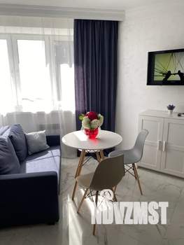 2-к квартира, посуточно, 47м2, 7/24 этаж