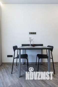 Студия квартира, посуточно, 20м2, 2/10 этаж