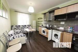 1-к квартира, посуточно, 42м2, 1/1 этаж