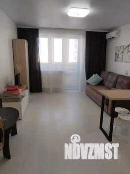 Студия квартира, посуточно, 31м2, 10/19 этаж