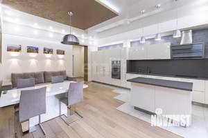 4-к квартира, на длительный срок, 136м2, 3/8 этаж