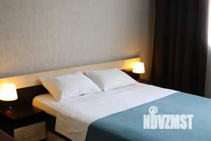 1-к квартира, посуточно, 40м2, 3/17 этаж