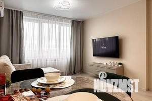 1-к квартира, посуточно, 38м2, 21/23 этаж