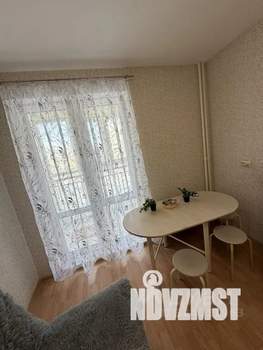 1-к квартира, посуточно, 36м2, 9/16 этаж