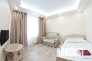 1-к квартира, посуточно, 35м2, 1/20 этаж