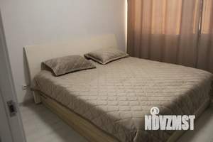 1-к квартира, посуточно, 40м2, 11/19 этаж