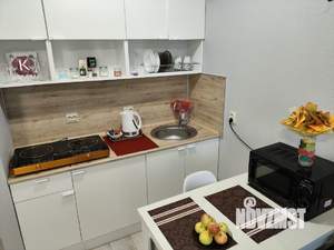 Студия квартира, посуточно, 29м2, 12/23 этаж