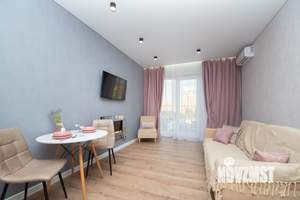 Студия квартира, посуточно, 28м2, 6/9 этаж
