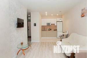 2-к квартира, посуточно, 45м2, 1/25 этаж