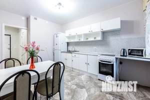 1-к квартира, посуточно, 45м2, 14/20 этаж