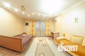1-к квартира, посуточно, 42м2, 1/1 этаж