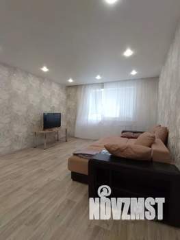 1-к квартира, посуточно, 42м2, 9/10 этаж