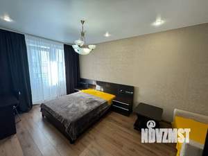 1-к квартира, посуточно, 38м2, 8/17 этаж