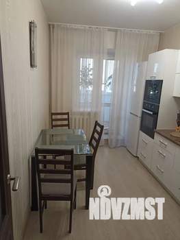 1-к квартира, посуточно, 42м2, 12/16 этаж