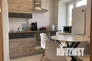 2-к квартира, посуточно, 45м2, 2/5 этаж