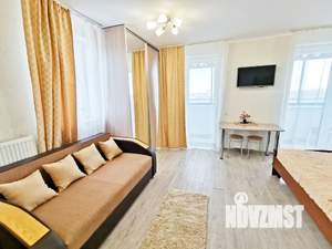 Студия квартира, посуточно, 35м2, 13/17 этаж