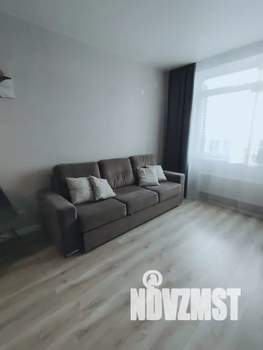 2-к квартира, посуточно, 40м2, 20/25 этаж