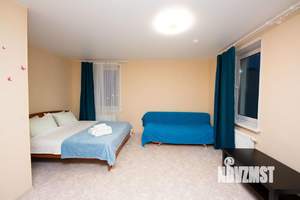 1-к квартира, посуточно, 42м2, 1/1 этаж