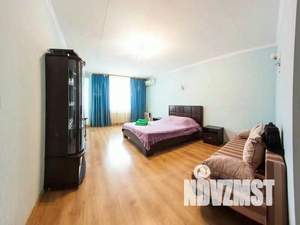 1-к квартира, посуточно, 50м2, 1/1 этаж