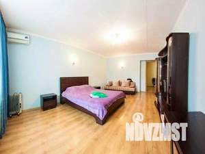 1-к квартира, посуточно, 50м2, 1/1 этаж