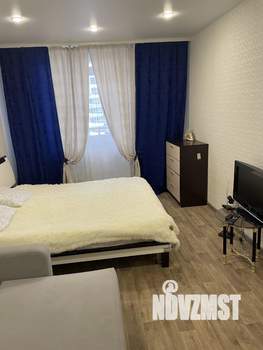 1-к квартира, посуточно, 35м2, 9/16 этаж