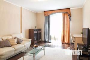 2-к квартира, посуточно, 60м2, 1/1 этаж