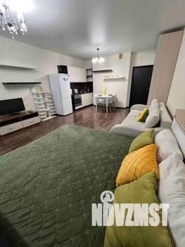 Студия квартира, посуточно, 35м2, 12/15 этаж