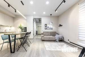 2-к квартира, посуточно, 55м2, 1/1 этаж