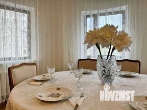 3-к квартира, посуточно, 120м2, 3/10 этаж