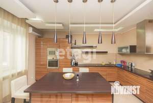 3-к квартира, на длительный срок, 126м2, 5/10 этаж