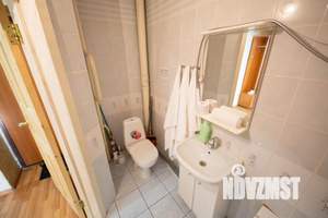 1-к квартира, посуточно, 42м2, 1/1 этаж