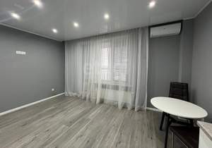 Студия квартира, на длительный срок, 27м2, 17/18 этаж