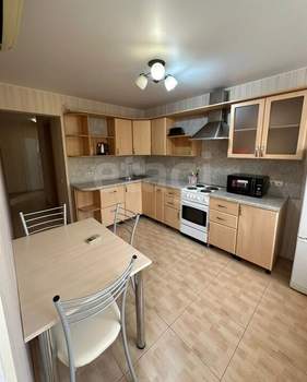 1-к квартира, на длительный срок, 40м2, 4/10 этаж