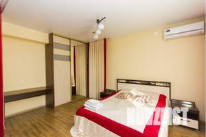 1-к квартира, посуточно, 50м2, 4/10 этаж