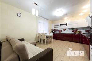 2-к квартира, на длительный срок, 83м2, 9/17 этаж