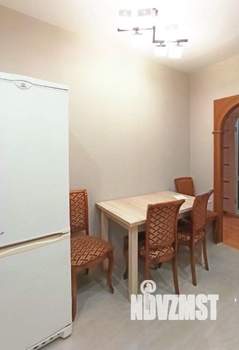 3-к квартира, посуточно, 80м2, 1/1 этаж