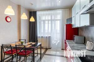 1-к квартира, посуточно, 60м2, 1/1 этаж