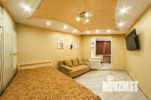 1-к квартира, посуточно, 43м2, 1/1 этаж