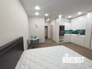 Студия квартира, посуточно, 35м2, 1/19 этаж