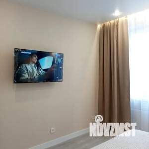 2-к квартира, посуточно, 38м2, 18/23 этаж