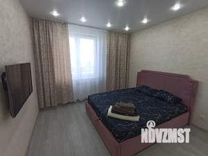 1-к квартира, посуточно, 35м2, 21/23 этаж