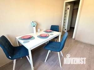 1-к квартира, посуточно, 37м2, 16/16 этаж