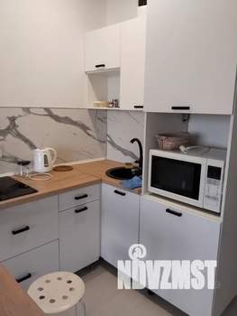 Студия квартира, посуточно, 31м2, 10/19 этаж