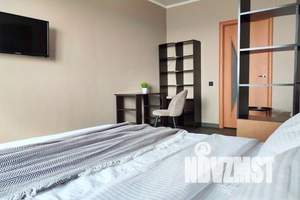 1-к квартира, посуточно, 42м2, 8/16 этаж
