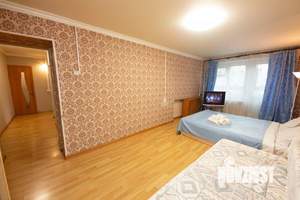 2-к квартира, посуточно, 40м2, 1/1 этаж