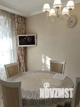 2-к квартира, посуточно, 66м2, 9/14 этаж